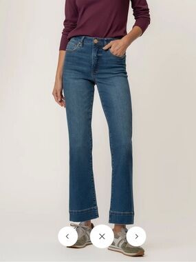 Kut from the Kloth Women's Kelsey High Rise Ankle Flare in Cool Wash